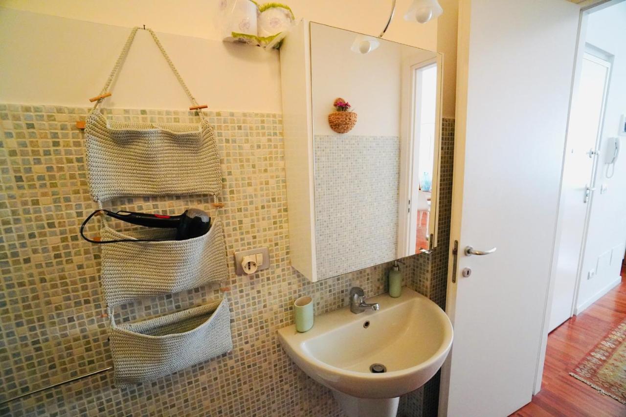 شقة A Casa Di Enza بولونيا المظهر الخارجي الصورة