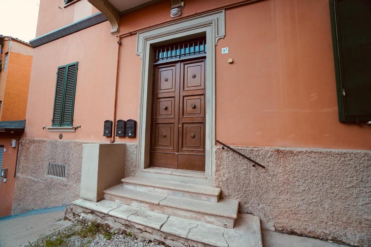 شقة A Casa Di Enza بولونيا المظهر الخارجي الصورة