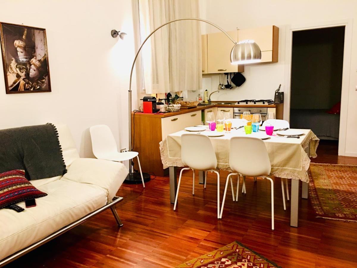 شقة A Casa Di Enza بولونيا المظهر الخارجي الصورة